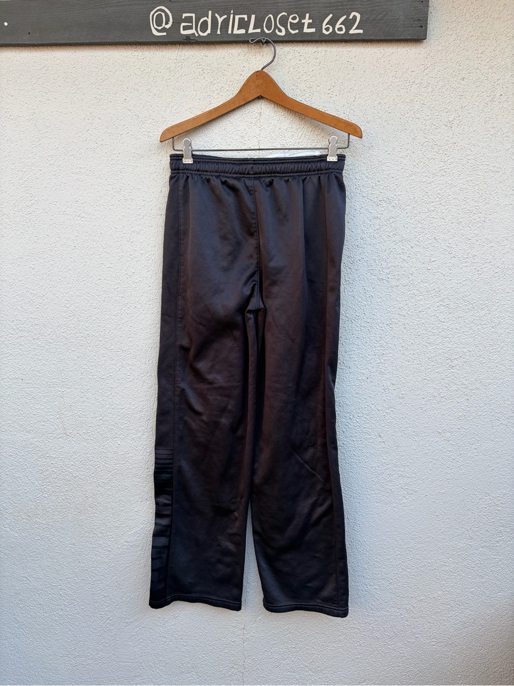 Puma Black Athletic Track Pants with Silver Logo  Kids Unisex Size XL - Picture 8 of 15